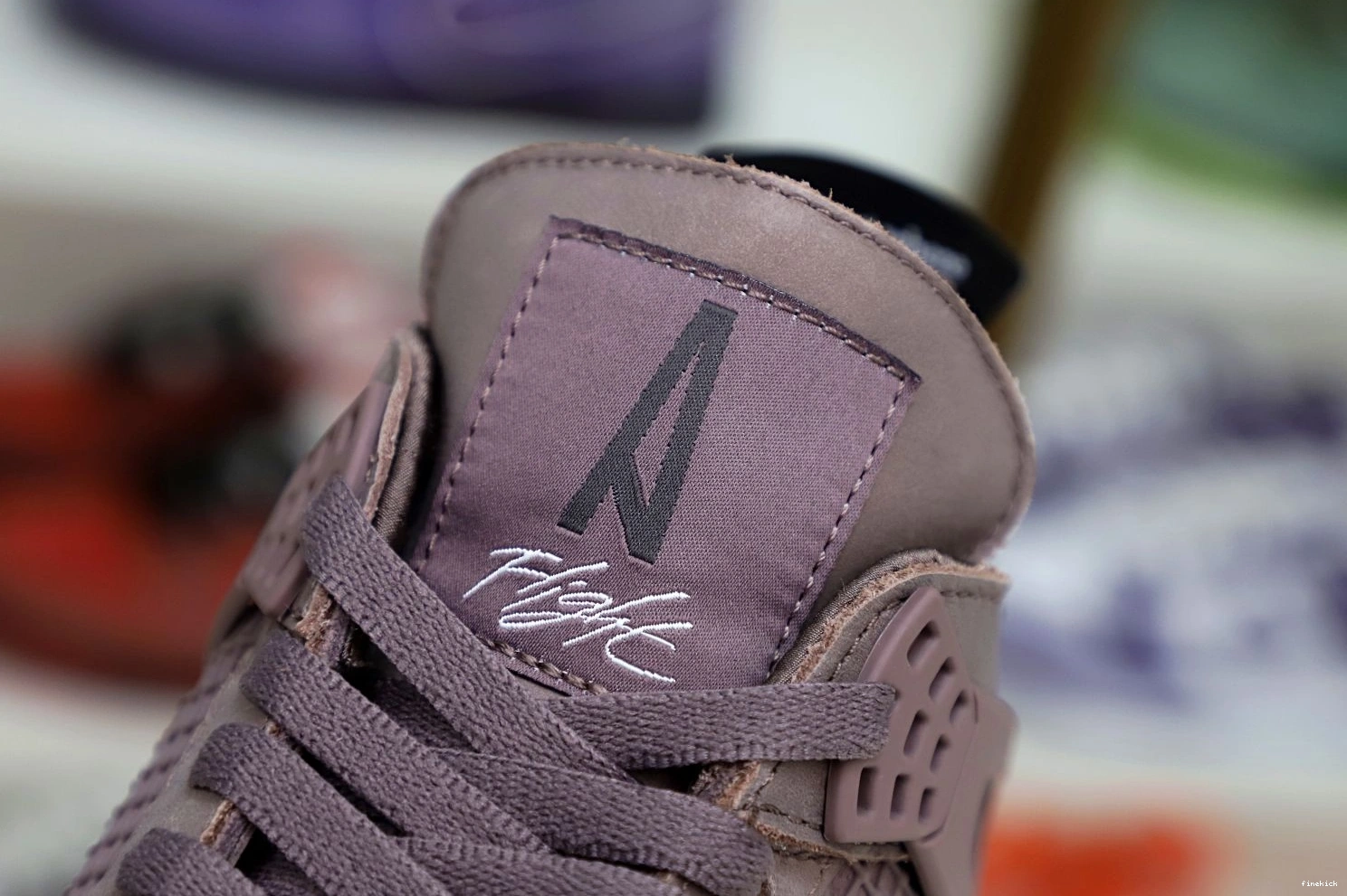 AIR 4 AM JORDAN 1102